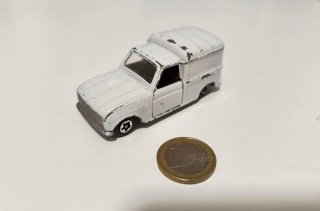 Coche en miniatura Renault 4 Mira 1/64