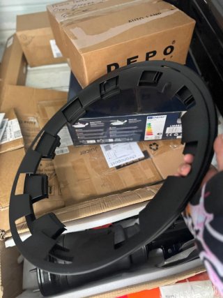 Protectores de llanta Tesla nuevos