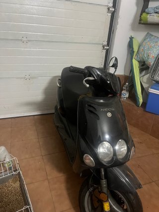 Yamaha Neos 49cc Scooter Negra