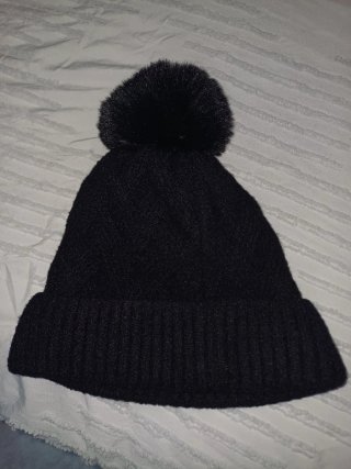 Gorros de lana con pompón