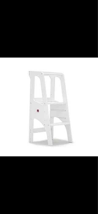 Torre de aprendizaje infantil blanca