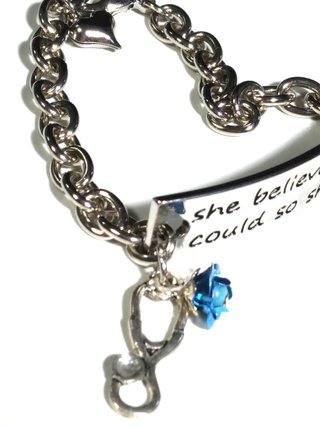 Pulsera She believe she could, so she did