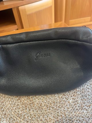 Riñonera Guess Negra Logo Grande