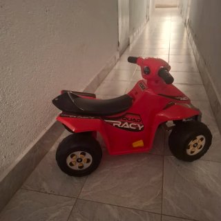 Moto Quad Racy Feber Roja Infantil recargable