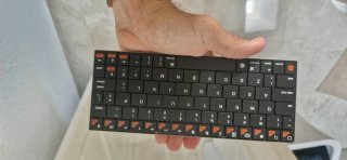 Teclado inalámbrico compacto