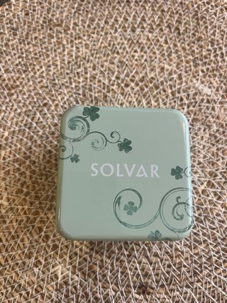 Collar de plata con trébol