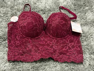 Crop top color burdeos