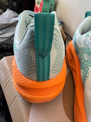 Ténis Asics Novablast 5 Tamanho 43.5