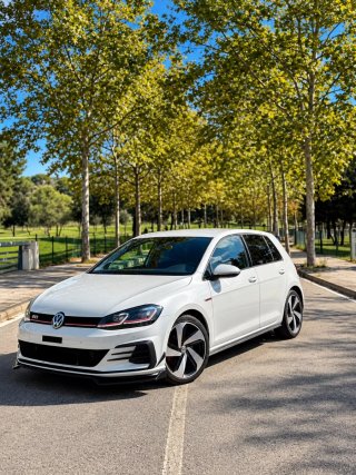Volkswagen Golf GTI 7.5