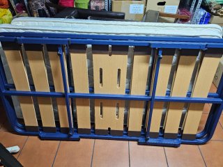 2 colchones de 90 cm por 1,80 + 2 Somier de lámina