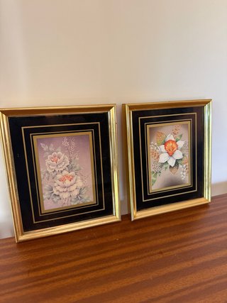 Pareja cuadros vintage flores marco dorado
