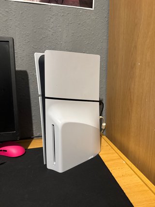 PS5 Slim 1TB (PlayStation 5) con 2 controller