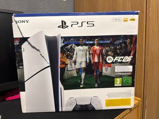 PS5 Slim 1TB (PlayStation 5) con 2 controller