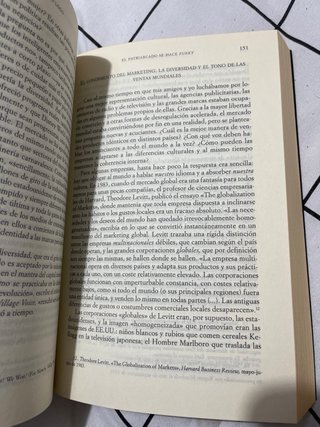 No logo: el poder de las marcas