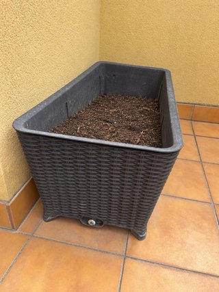 Jardinera grande rectangular efecto ratán