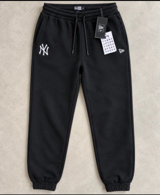 Pantalones New Era Talla M