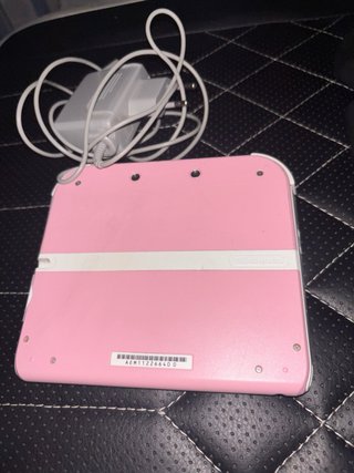 Nintendo 2DS + juegos (Pokémon etc)