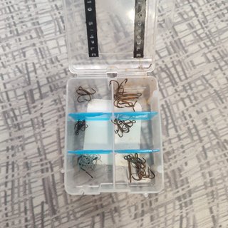 Pack / Lote completo de pesca: Macuto, Hilos, etc.