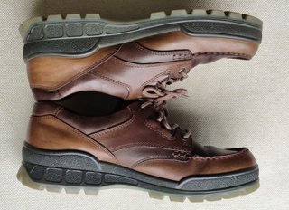 Zapatos ECCO Track 25 GORE-TEX Talla 44 Marrón