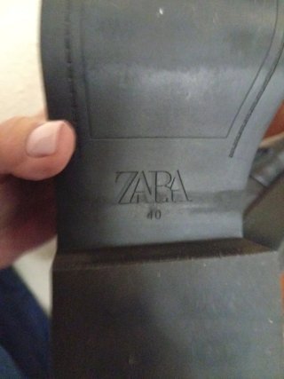 Botines nuevos planos de piel negros Zara Talla 40