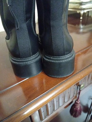 Botines nuevos planos de piel negros Zara Talla 40