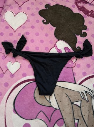 Bikini negro con lazos