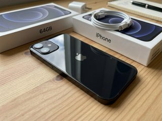 iPhone 12 64 GB Negro