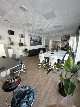 Local comercial en venta, con cambio de uso