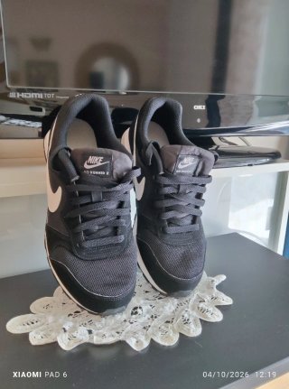 Zapatillas Nike Runner Negras T38.5