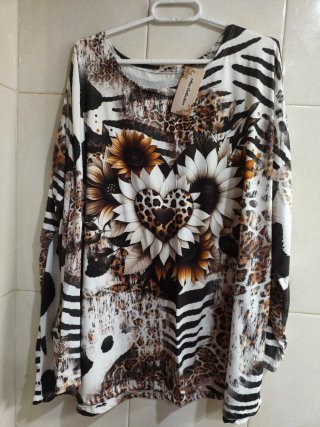 Preciosa camiseta de manga larga para mujer