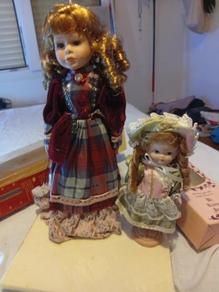 Set de 2 Muñecas de Porcelana