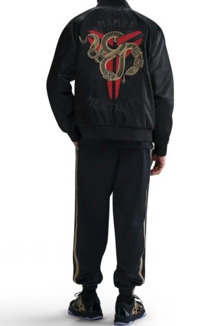 Chaqueta Negra Mamba Mentality