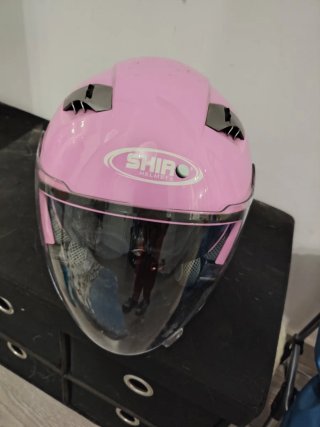 ESCUCHO OFERTAS RAZONABLES. Casco de moto