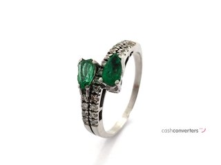 sortija oro 18k con piedra con diamante,esmeralda