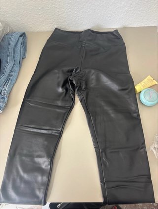 Leggings efecto cuero negros