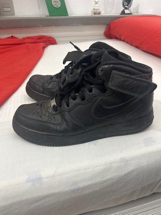 Nike Air Force 1 Altas Negras