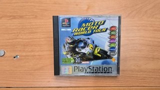 Moto Racer World Tour Platinum (PS1)