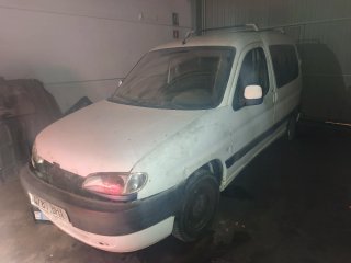 Peugeot parné 2001