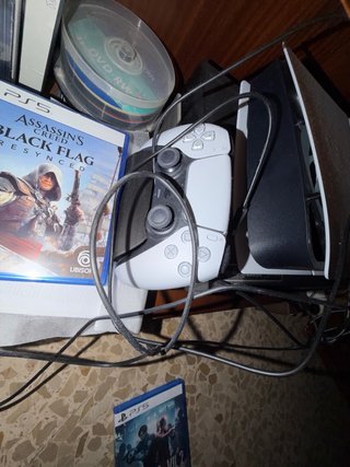 PlayStation 5 1TB con controller e 2 giochi
