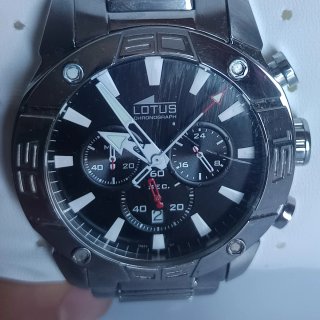 Lotus 15643 cronógrafo negro acero 44 mm