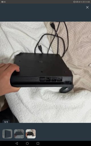 PlayStation 4 (PS4) Nera con Controller
