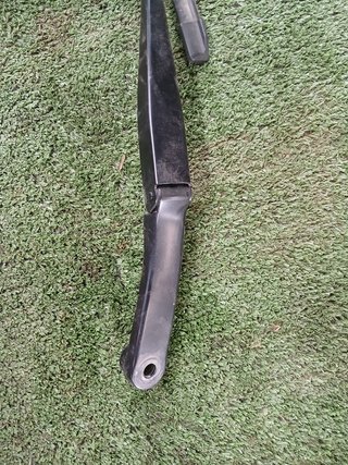 BRAZO LIMPIA DELANTERO IZQUIERDO Jeep Renegade (BU)(2014->)