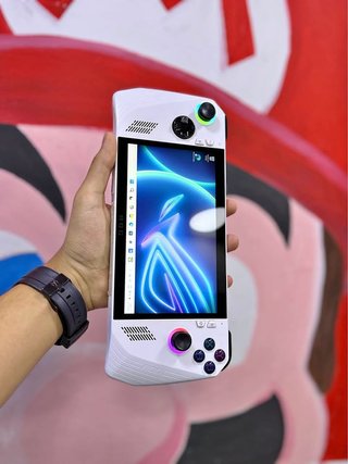 Asus ROG Ally Extreme Z1