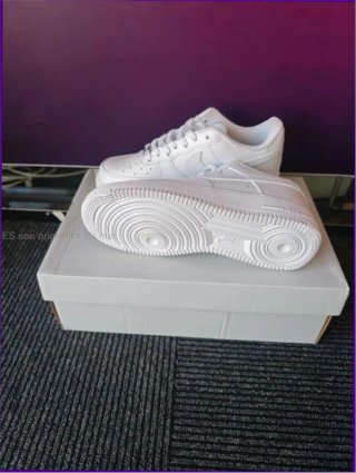 Nike Air Force 1 Low '07 Blancas Talla 38.5