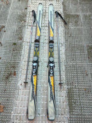 Esquís Rossignol RPM con bastones