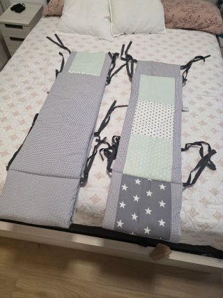 Protector Cuna Infantil Estrellas y Cuadros