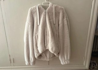 Chaqueta peluche beige/blanca talla única