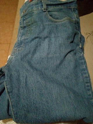 Pantalón vaquero H & D talla 56