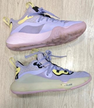 Zapatillas Tarmak Moradas y Amarillas de Decathlon