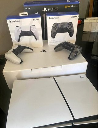 Consola PlayStation 5 Slim 1TB + 2 Mandos
